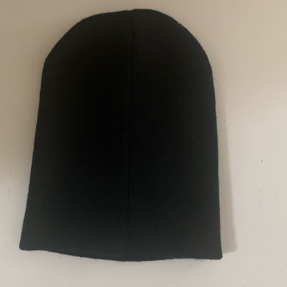 BLACK VIVA GLAM RIHANNA TOQUE - Picture 2 of 3